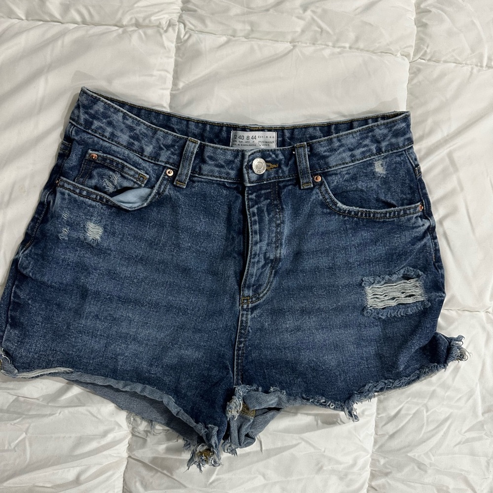 Mid wasted Jean shorts